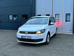 Vit Begagnad 2012 VW Touran Minibuss | 69 000 kr (Marknadspris)
