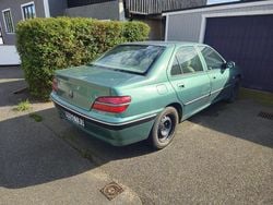 Grön Begagnad 2000 Peugeot 406 Sedan | 15 000 kr