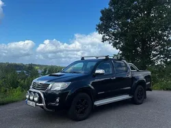 Svart Begagnad 2014 Toyota HiLux Pickup | 219 000 kr (Lite dyr)