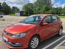 Röd Begagnad 2015 VW Polo Halvkombi | 69 000 kr (Marknadspris)