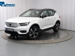 Vit Begagnad 2022 Volvo XC40 Pro SUV | 349 900 kr