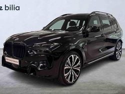 Svart Begagnad 2025 BMW X7 SUV | 1 189 900 kr