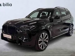 Svart Begagnad 2025 BMW X7 SUV | 1 299 900 kr