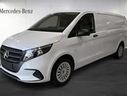 Vit (white) Ny 2024 Mercedes Vito Minibuss | 505 000 kr (Marknadspris)