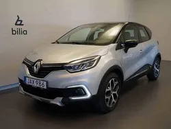 Flerfärgad Begagnad 2018 Renault Captur SUV | 119 500 kr