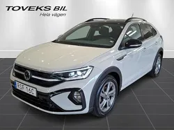 Grå (ascot grey deep black pea) Begagnad 2022 VW Taigo R-line SUV | 244 900 kr (Marknadspris)