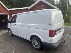 Vit Begagnad 2017 VW T6 Van | 120 000 kr (Bra pris)