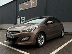 Brun metallic Begagnad 2014 Hyundai i30 Halvkombi | 69 900 kr (Bra pris)