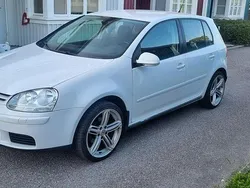 Vit Begagnad 2009 VW Golf VI Trendline Halvkombi | 33 900 kr (Superpris)