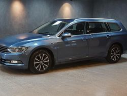 Blå Begagnad 2017 VW Passat Kombi | 119 900 kr (Marknadspris)