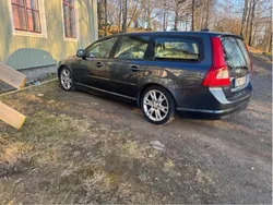 Blå Begagnad 2008 Volvo V70 Momentum Kombi | 55 000 kr (Superpris)