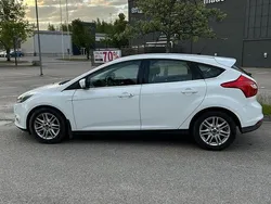 Vit Begagnad 2014 Ford Focus Titanium Halvkombi | 69 000 kr (Bra pris)