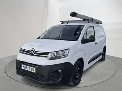 Vit Begagnad 2021 Citroën Berlingo Minibuss | 85 000 kr (Marknadspris)