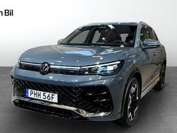 Mörkgrå Begagnad 2025 VW Tiguan R-line SUV | 469 900 kr (Marknadspris)