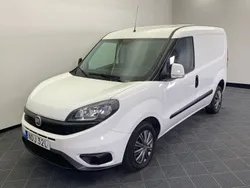 Vit Begagnad 2019 Fiat Doblò Minibuss | 129 900 kr (Marknadspris)