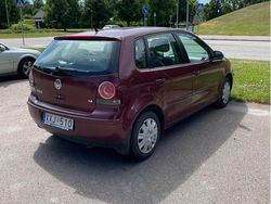 Röd Begagnad 2006 VW Polo Comfortline Halvkombi | 25 000 kr (Marknadspris)