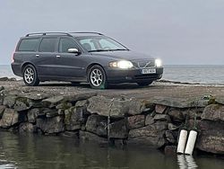 Begagnad 2006 Volvo V70 Kombi | 35 000 kr (Lite dyr)