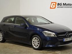 Mörkblå Begagnad 2017 Mercedes A180 Style Halvkombi | 134 700 kr (Bra pris)