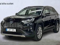 Svart Begagnad 2022 Toyota RAV4 Hybrid SUV | 409 900 kr