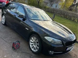 Svart Begagnad 2012 BMW 535 Kombi | 120 000 kr