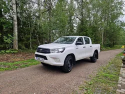 Vit Begagnad 2021 Toyota HiLux Pickup | 349 000 kr (Bra pris)