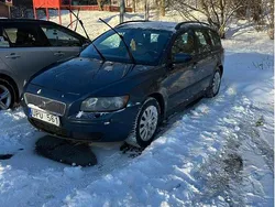 Blå Begagnad 2007 Volvo V50 Kinetic Kombi | 25 000 kr (Bra pris)