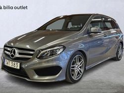 Grå Begagnad 2018 Mercedes 200 AMG Halvkombi | 194 900 kr