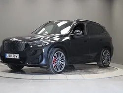 Svart Begagnad 2024 BMW iX1 M Sport SUV | 629 000 kr
