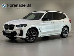 Vit Begagnad 2024 BMW iX3 M Sport SUV | 579 000 kr (Marknadspris)