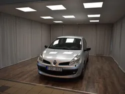 Ljusgrå Begagnad 2007 Renault Clio II Halvkombi | 54 900 kr (Lite dyr)