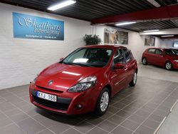 Röd Begagnad 2010 Renault Clio R.S. Halvkombi | 35 000 kr (Marknadspris)