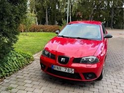 Röd Begagnad 2009 Seat Ibiza Halvkombi | 24 900 kr (Bra pris)