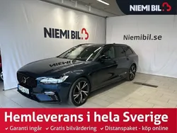 Mörkblå Begagnad 2022 Volvo V90 R-Design Kombi | 509 400 kr (Marknadspris)
