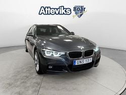 Grå Begagnad 2018 BMW 320 Kombi | 259 900 kr (Marknadspris)