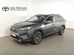 Mörkgrå (grå metallic) Begagnad 2023 Toyota RAV4 Hybrid Executive SUV | 419 900 kr (Marknadspris)