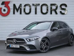 Mörkgrå Begagnad 2018 Mercedes A200 AMG Halvkombi | 227 900 kr (Marknadspris)