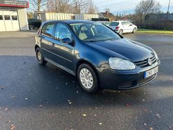 Blå Begagnad 2008 VW Golf VI Trendline Halvkombi | 39 000 kr (Bra pris)