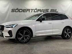 Vit (vit metallic) Begagnad 2022 Volvo XC60 R-Design SUV | 449 900 kr (Marknadspris)