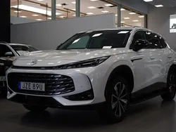Vit Begagnad 2024 MG HS Luxury SUV | 439 990 kr (Marknadspris)