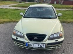 Grön Begagnad 2004 Hyundai Elantra Halvkombi | 17 000 kr