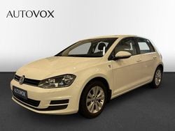 Vit Begagnad 2014 VW Golf VII Halvkombi | 132 900 kr (Marknadspris)