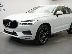 Vit Begagnad 2019 Volvo XC60 Momentum SUV | 309 900 kr (Marknadspris)