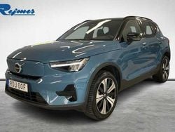 Blå (fjord blue metallic) Begagnad 2022 Volvo XC40 Core SUV | 329 900 kr