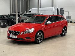 Röd Begagnad 2011 Volvo V60 R-Design Kombi | 139 900 kr