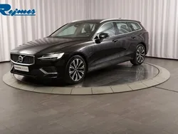 Svart Begagnad 2023 Volvo V60 Core Kombi | 419 900 kr (Marknadspris)