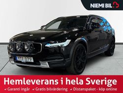 Svart Begagnad 2017 Volvo V90 CC Kinetic Kombi | 279 900 kr (Marknadspris)