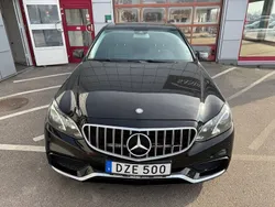 Svart Begagnad 2014 Mercedes E220 Sedan | 145 000 kr (Lite dyr)