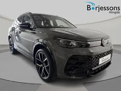 Silver Ny 2025 VW Tiguan R-line SUV | 614 900 kr (Lite dyr)