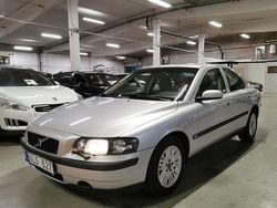 Ljusgrå Begagnad 2003 Volvo S60 Sedan | 54 900 kr (Dyr)