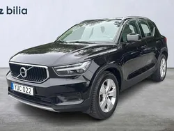 Svart Begagnad 2018 Volvo XC40 Momentum SUV | 269 000 kr (Marknadspris)